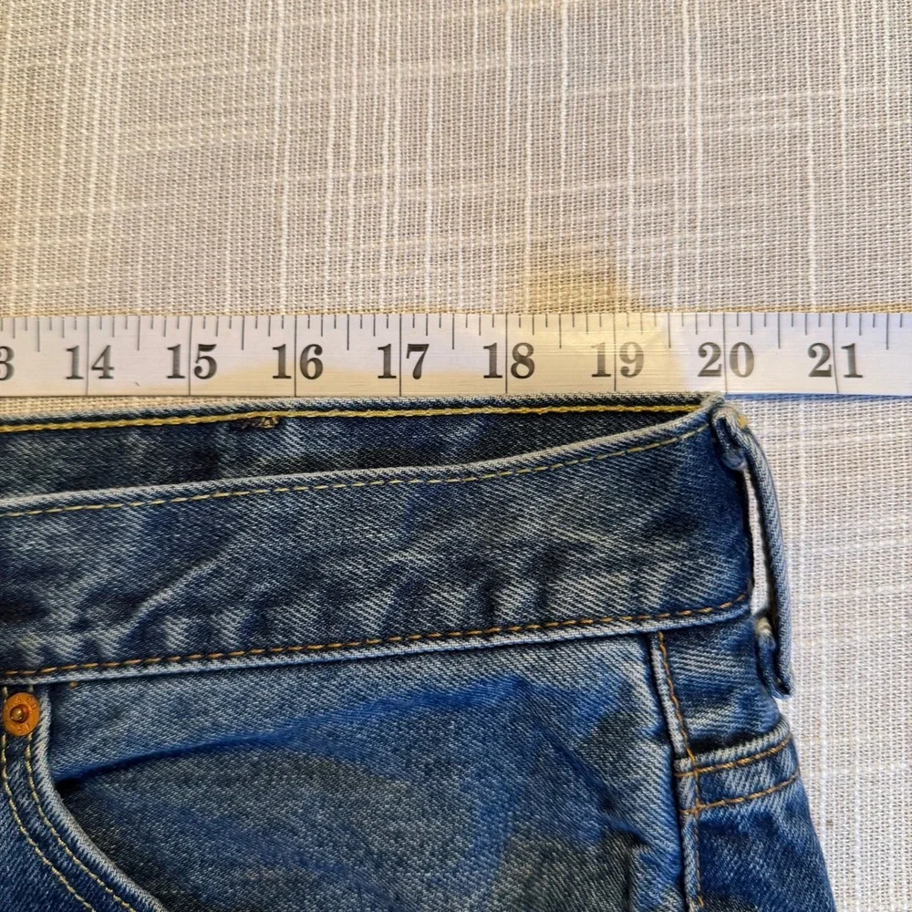 Levis 550 Relaxed Fit Tapered Leg Blue Jeans Mens 40x30 Medium Wash Cotton